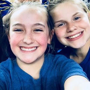 Meet your Posher, Ava&zoie